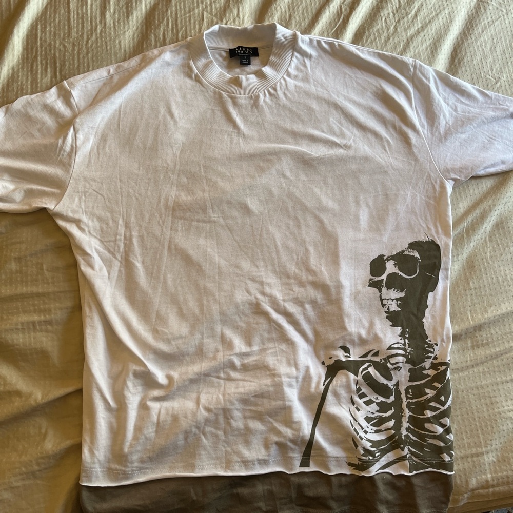 Oversized Grunge Graphic Tee
